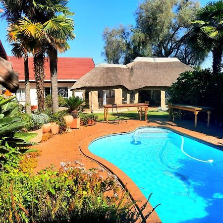 Sun And Stars Hotel Benoni Exterior foto